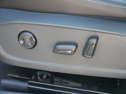 New 2025 Volkswagen Jetta SE image 5