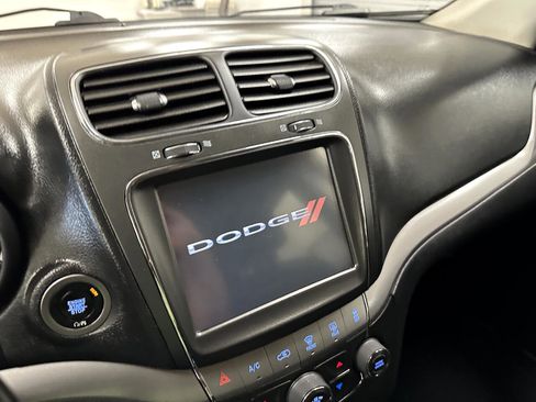 Used 2020 Dodge Journey Crossroad image 42
