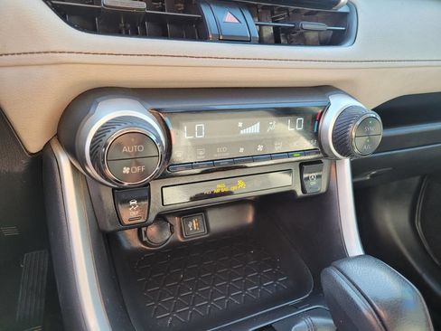 Used 2023 Toyota RAV4 XLE w/ Convenience Package FWD image 26