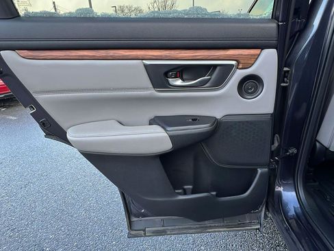 Certified 2019 Honda CR-V Touring image 17