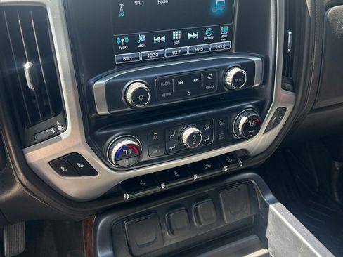 Used 2018 GMC Sierra 1500 SLT w/ SLT Premium Package AWD/4WD image 11