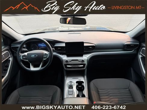 Used 2021 Ford Explorer XLT w/ Class III Trailer Tow Package AWD/4WD image 13
