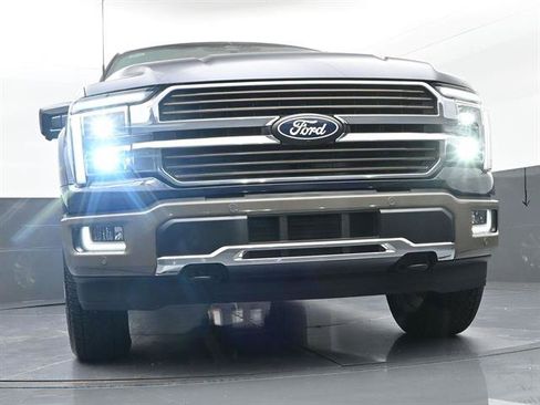 Certified 2025 Ford F150 King Ranch AWD/4WD image 31