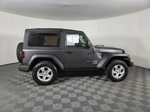 Used 2018 Jeep Wrangler Sport image 4