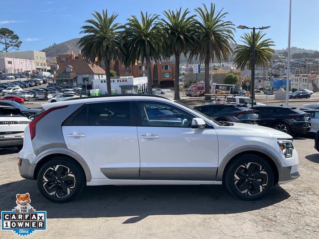 Used 2023 Kia Niro Wave FWD image 3