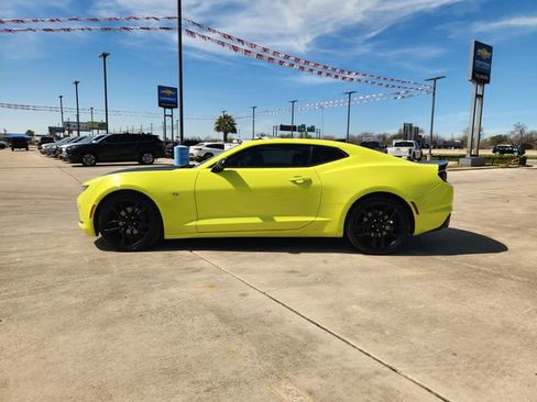 Certified 2021 Chevrolet Camaro LT w/ 1LE Track Performance Package image 4
