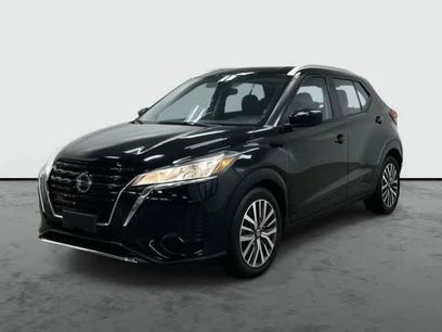 Used 2021 Nissan Kicks SV