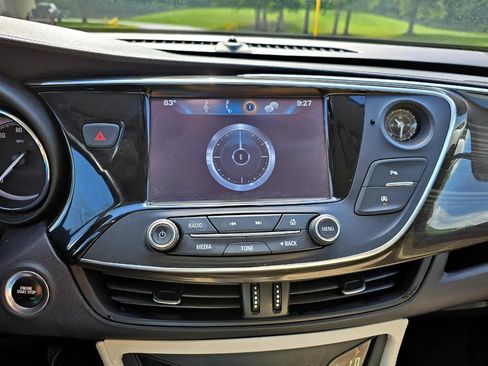 Used 2020 Buick Envision Essence image 36