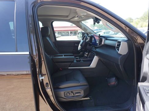 Used 2023 Toyota Tundra Limited w/ Power Package image 16