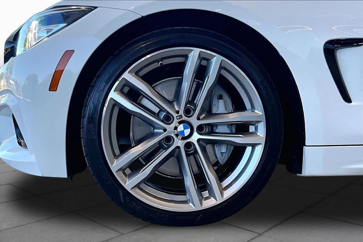 Used 2020 BMW 430i Convertible w/ M Sport Package RWD image 10