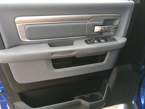 Used 2019 RAM 1500 Classic SLT w/ SLT Plus D←cor Group AWD/4WD image 20