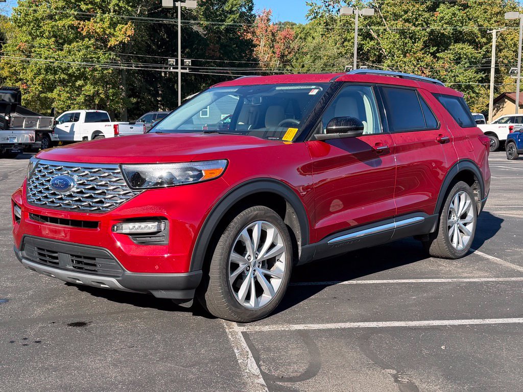 Used 2023 Ford Explorer Platinum w/ Technology Package AWD/4WD image 3