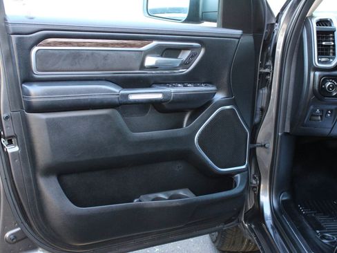 Used 2019 RAM 1500 Laramie image 13