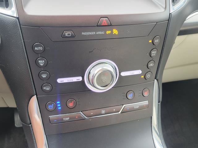 Used 2020 Ford Edge Titanium w/ Equipment Group 301A AWD/4WD image 16
