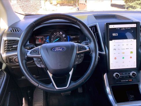 Used 2024 Ford Edge Titanium AWD/4WD image 5