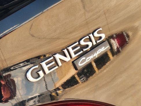 Used 2015 Hyundai Genesis 3.8 RWD image 13
