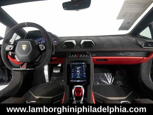 Used 2023 Lamborghini Huracan Tecnica RWD image 37