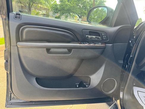 Used 2012 GMC Yukon Denali AWD/4WD image 33