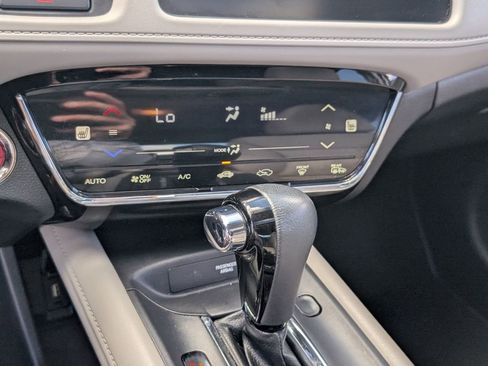 Used 2018 Honda HR-V EX-L image 25