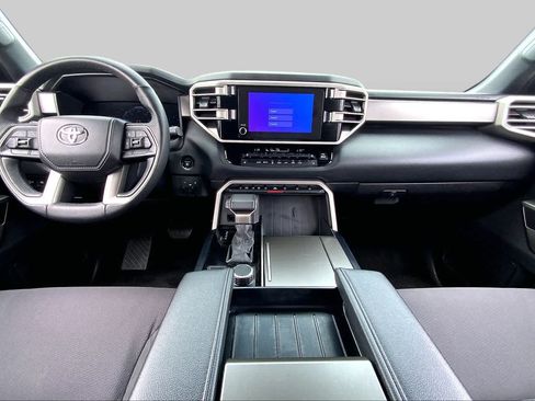 Certified 2025 Toyota Sequoia SR5 AWD/4WD image 15