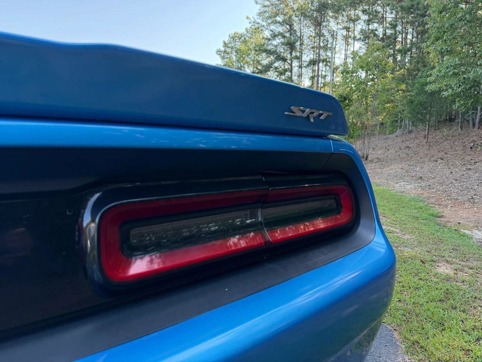 Used 2015 Dodge Challenger SRT w/ Technology Group RWD image 8