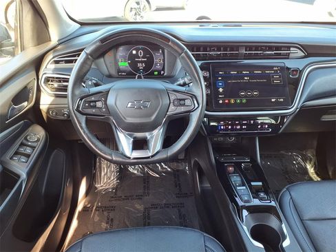 Used 2022 Chevrolet Bolt EUV Premier w/ Sun & Sound Package image 12