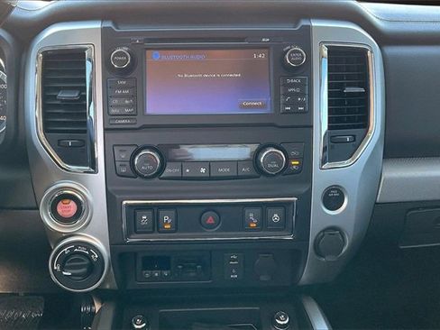 Certified 2018 Nissan Titan PRO-4X w/ Pro-4x Convenience Package image 6