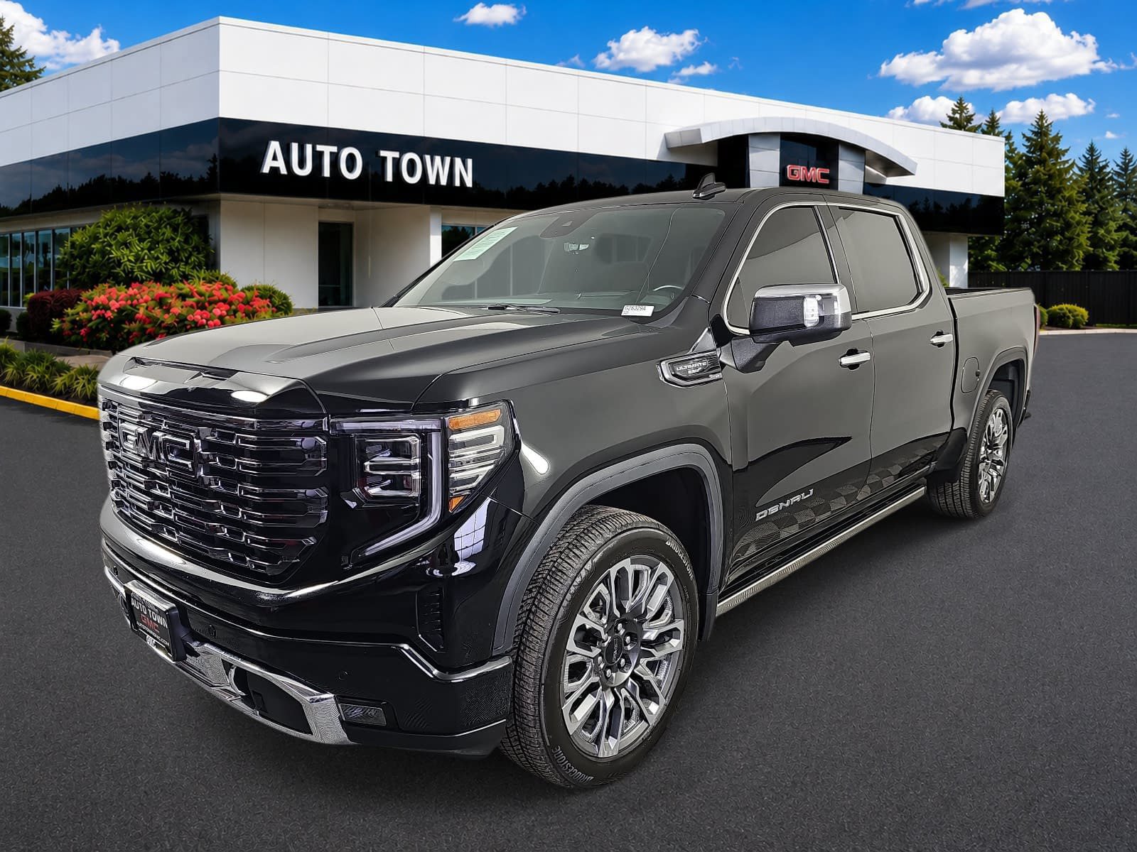 Used 2025 GMC Sierra 1500 Denali Ultimate AWD/4WD image 1