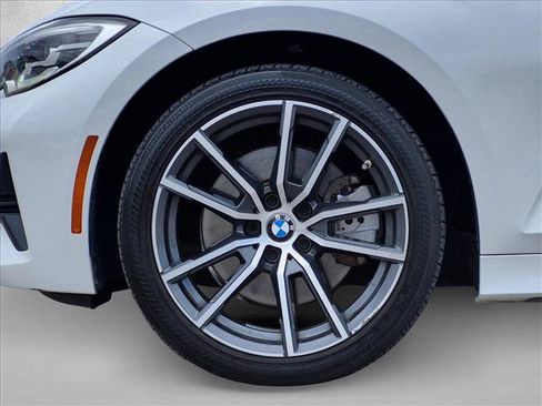 Used 2019 BMW 330i Sedan w/ Convenience Package RWD image 24