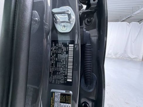 Used 2025 Hyundai Kona SEL AWD/4WD image 23