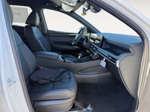 New 2025 Hyundai Tucson XRT image 14