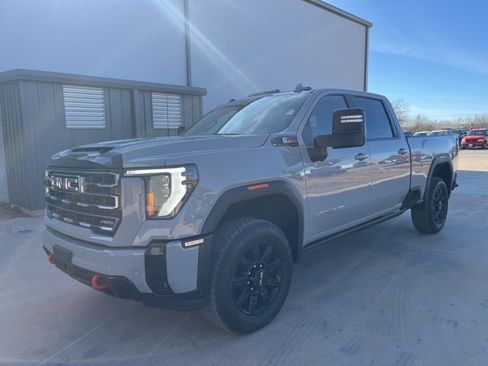 Used 2025 GMC Sierra 2500 AT4 w/ AT4 Premium Plus Package image 1
