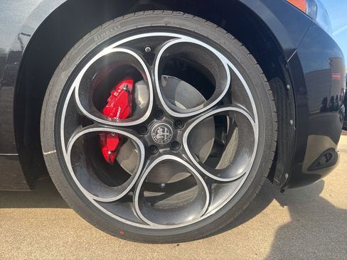 New 2026 Alfa Romeo Giulia AWD image 24