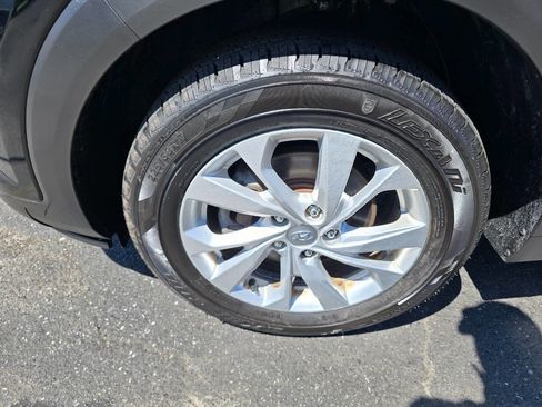 Used 2019 Hyundai Tucson SE image 10