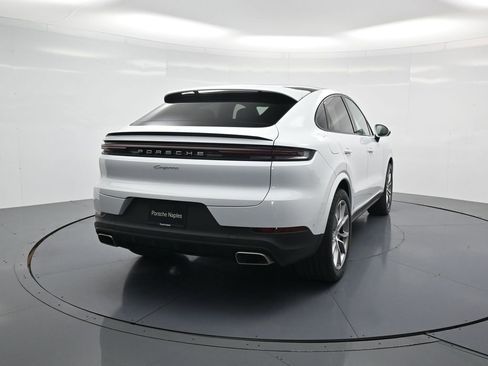 Certified 2026 Porsche Cayenne Coupe image 30