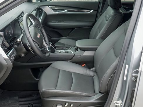 New 2025 Cadillac XT6 Sport w/ Technology Package image 10