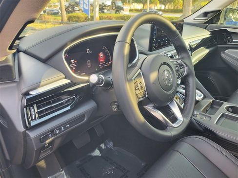Used 2025 Acura MDX w/ Technology Package image 16