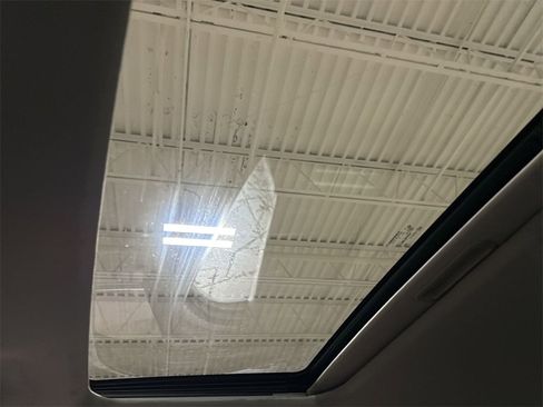 Used 2007 Jeep Grand Cherokee Limited w/ Trailer Tow Group IV image 16