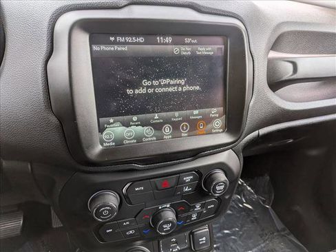 Used 2022 Jeep Renegade Altitude w/ Convenience Group AWD/4WD image 12