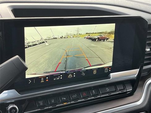 Used 2024 GMC Sierra 2500 SLT w/ SLT Premium Package image 37