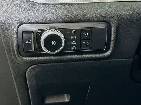 Used 2023 Ford Explorer XLT w/ Equipment Group 202A image 11