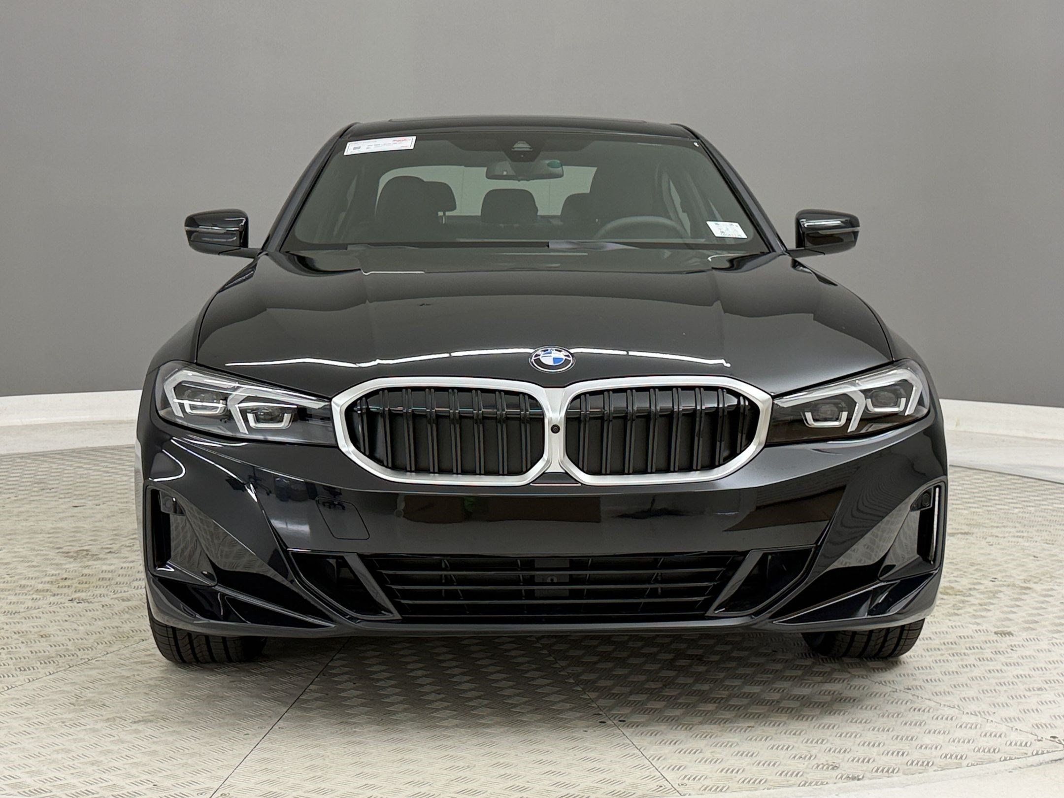 New 2026 BMW 330i Sedan w/ Convenience Package RWD image 6