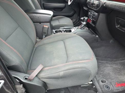 Used 2021 Jeep Wrangler Unlimited Rubicon w/ Cold Weather Group image 41