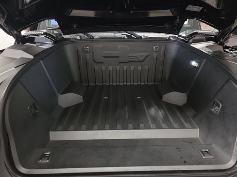 New 2026 GMC Hummer EV SUV w/ LPO, Dark Essentials Package AWD/4WD image 34