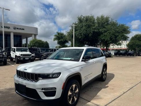 Used 2022 Jeep Grand Cherokee Limited 4xe AWD/4WD image 2