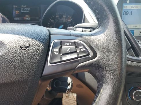 Used 2017 Ford Escape SE w/ SE Leather Comfort Package AWD/4WD image 23