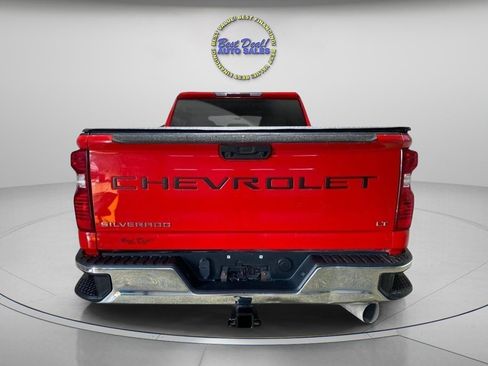 Used 2020 Chevrolet Silverado 2500 LT w/ Convenience Package AWD/4WD image 3