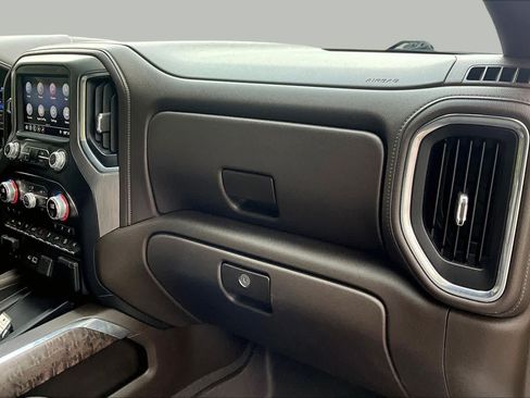 Used 2019 GMC Sierra 1500 Denali w/ Denali Ultimate Package AWD/4WD image 18