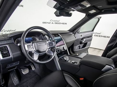 Used 2023 Land Rover Discovery HSE R-Dynamic AWD/4WD image 21
