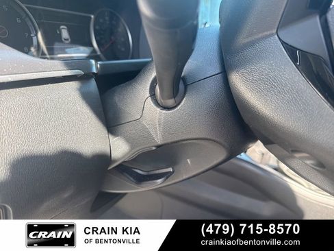 Certified 2023 Kia Sorento S w/ Panoramic Sunroof Package image 24